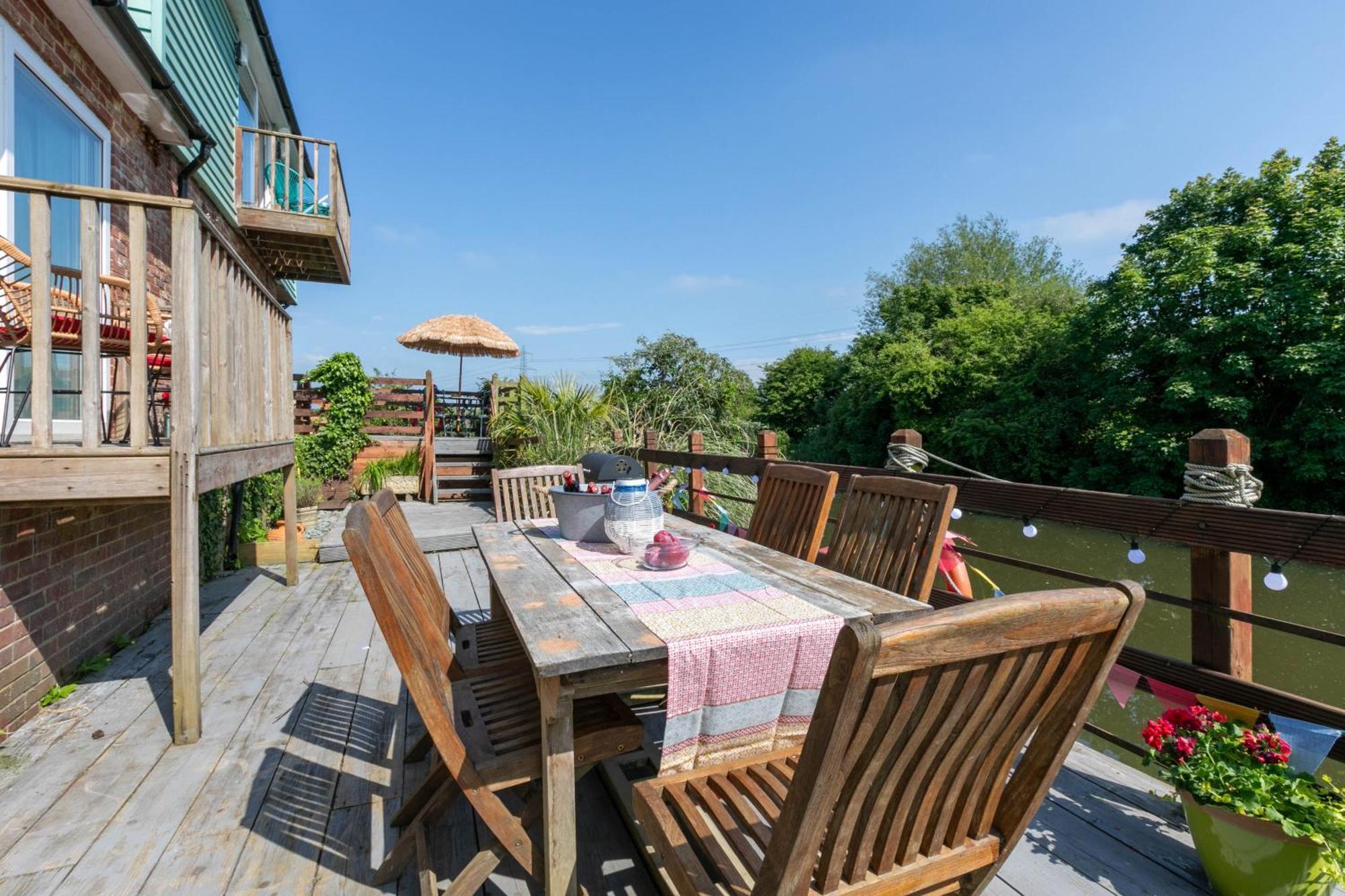 Riverside Escape Iden Rye Exterior foto